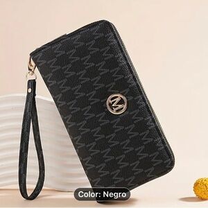 Black and Gray Patterned Wristlet Wallet